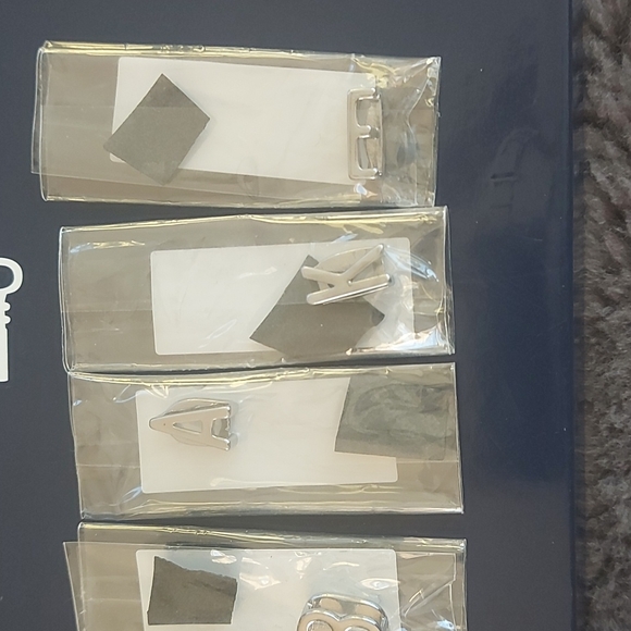 Keep collective letters - Picture 3 of 4